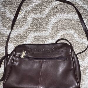 - Woodbury leather brown purse 1952